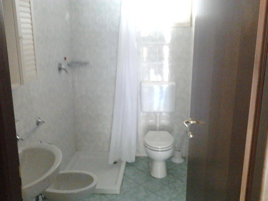 Residence Rex Lo Scoglietto Пунта-Ала Екстер'єр фото